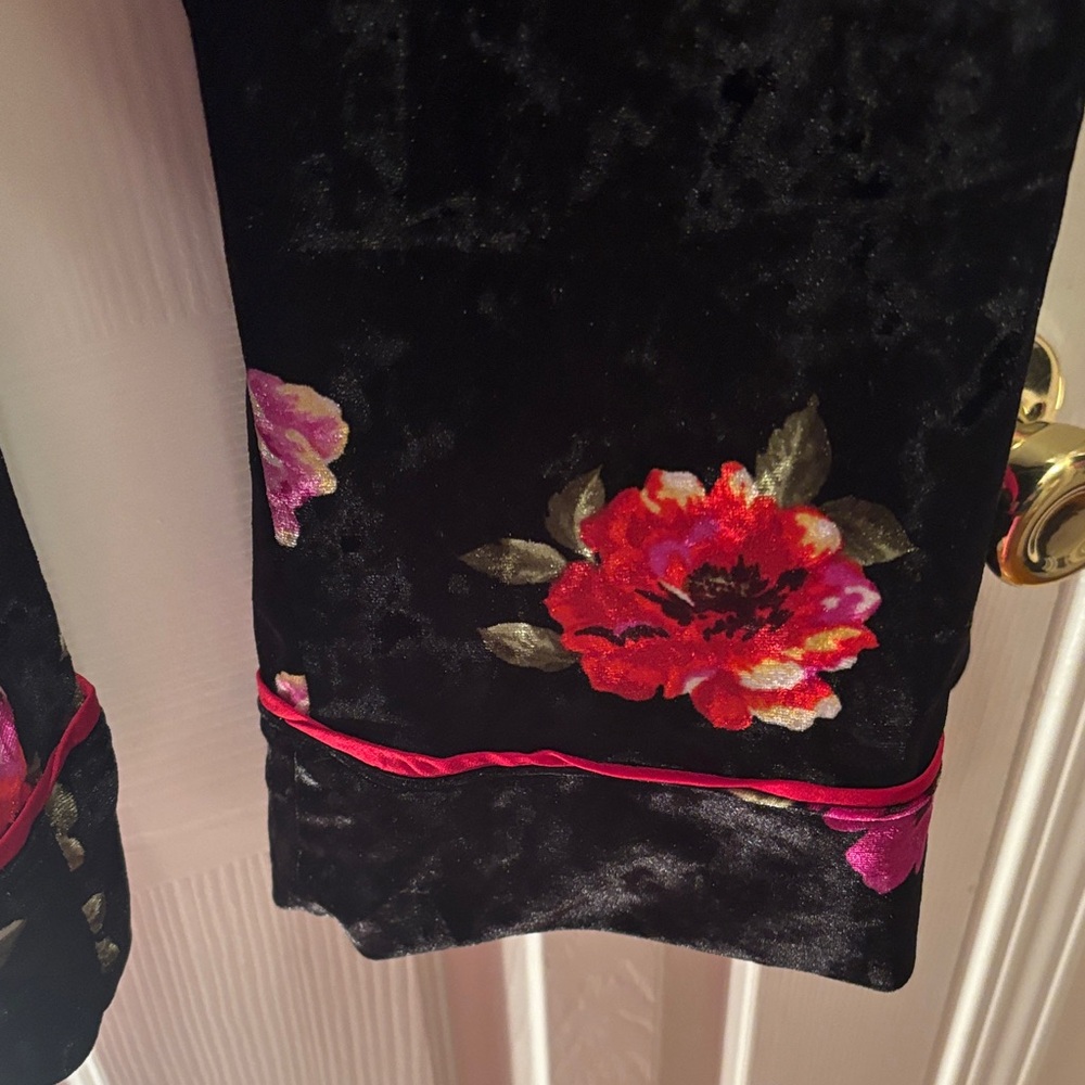 Sofia Intimates By Sofia Vegara Elegant Floral Wo… - image 7